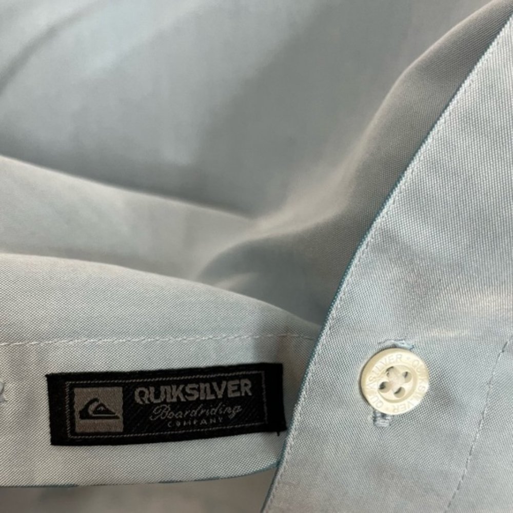 Quiksilver Men's Button Down Shirt Blue Shimmer Short Sleeve Collared XL - Picture 5 of 9